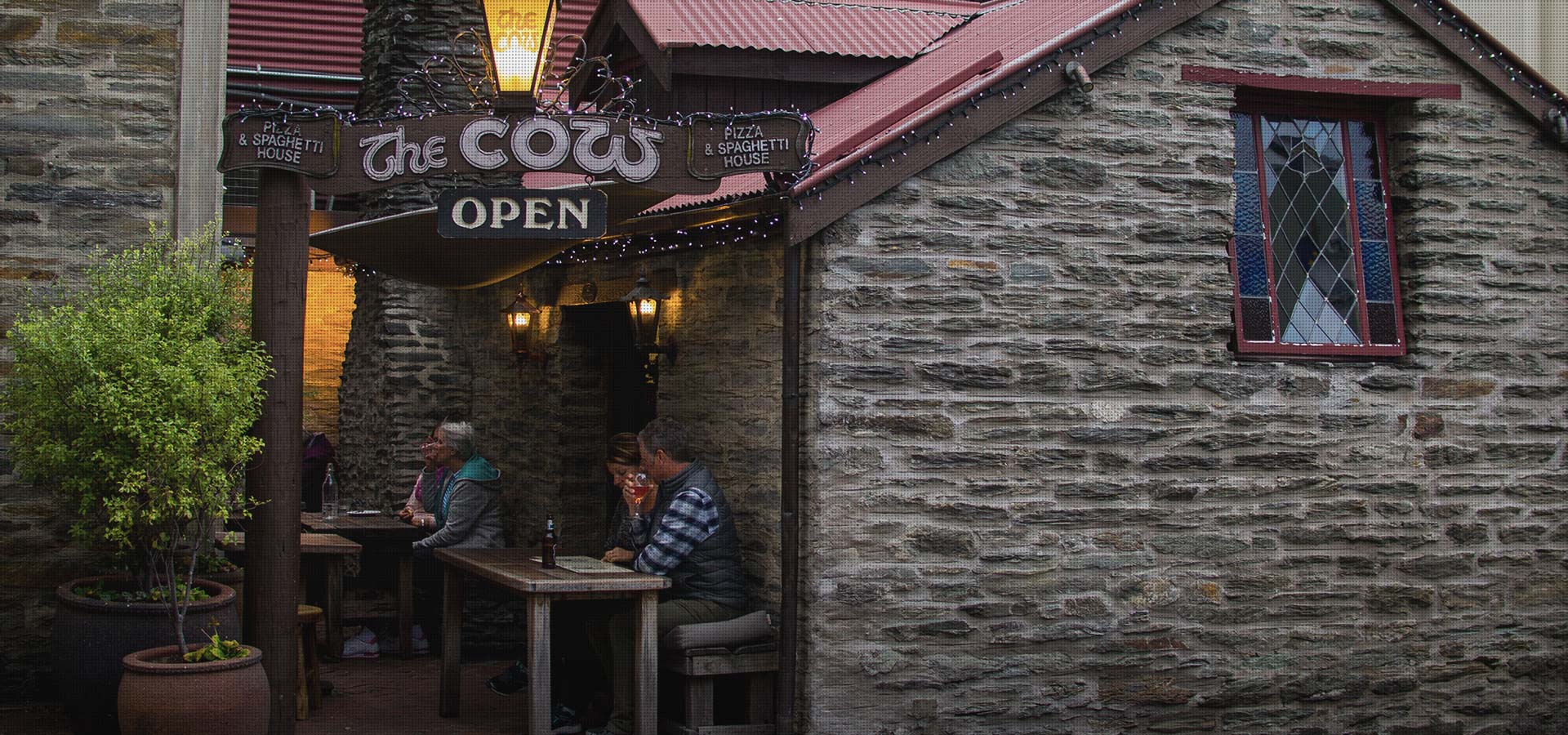 THE COW Pizza & Spaghetti Restaurant Queenstown & Wanaka